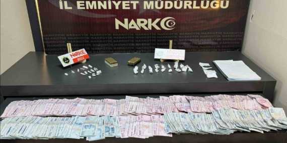Batman'da Uyuşturucu Operasyonu: 27 Parça Madde Ele Geçirildi Batman’da Uyuşturucu Operasyonu: 27 Parça Madde Ele Geçirildi