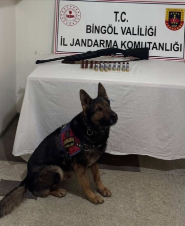 bingolde-jandarma-operasyonu-8-supheli-yakalandi-Rsm771s6.jpg