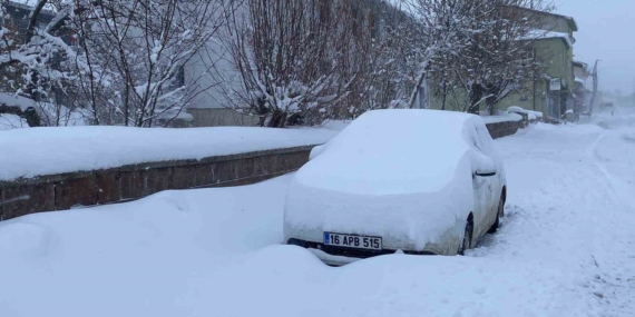 Bingöl'ün Karlıova İlçesinde Yoğun Kar Yağışı Hayatı Olumsuz Etkiliyor Bingöl’ün Karlıova İlçesinde Yoğun Kar Yağışı Hayatı Olumsuz Etkiliyor