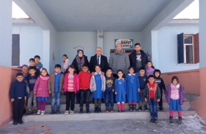 diyadin-ilce-milli-egitim-muduru-remzi-isik-okul-ziyaretlerine-devam-ediyor-seMp231r.jpg