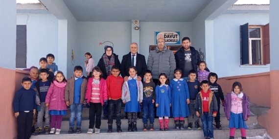 Diyadin İlçe Milli Eğitim Müdürü Remzi Işık, Okul Ziyaretlerine Devam Ediyor Diyadin İlçe Milli Eğitim Müdürü Remzi Işık, Okul Ziyaretlerine Devam Ediyor