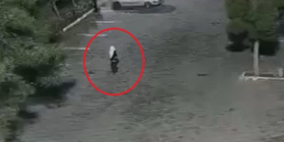 Diyarbakır'da Kadın Kılığına Girerek Hırsızlık Yapan Şüpheli Yakalandı Diyarbakır’da Kadın Kılığına Girerek Hırsızlık Yapan Şüpheli Yakalandı