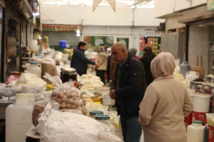 diyarbakirda-ramazan-alisverisi-hareketliligi-QUHfqKq3.jpg