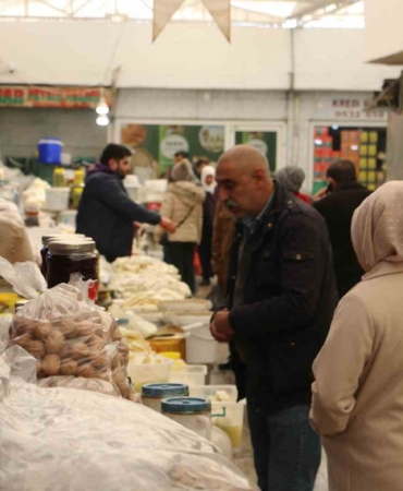 diyarbakirda-ramazan-alisverisi-hareketliligi-QUHfqKq3.jpg