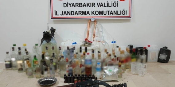 Diyarbakır'da Sahte ve Kaçak Alkol Operasyonu Diyarbakır’da Sahte ve Kaçak Alkol Operasyonu