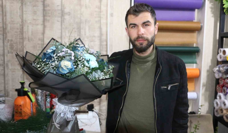 diyarbakirda-sevgililer-gunu-cicek-satislari-dususte-UHHelsmO.jpg