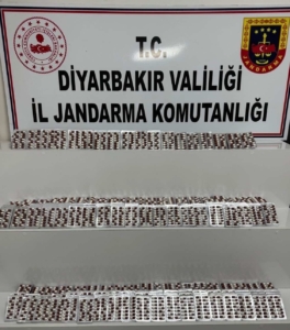 diyarbakirda-uyusturucu-operasyonu-5-bin-570-kapsul-ele-gecirildi-egDdpRFX.jpg