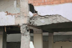 diyarbakirda-uyusturucu-yuvasi-haline-gelen-ipek-sever-apartmani-stRVYZF4.jpg