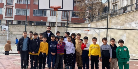 Elazığ Basketbol Gelişim 23 Spor Kulübü'nden Genç Yetenekleri Keşfetme Projesi Elazığ Basketbol Gelişim 23 Spor Kulübü’nden Genç Yetenekleri Keşfetme Projesi