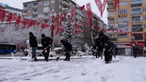 elazig-belediyesinden-yogun-karla-mucadele-calismalari-2mRtBIVs.jpg