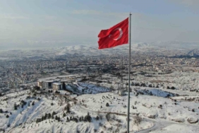 elazig-beyaza-burundu-kar-yagisi-kartpostallik-goruntuler-olusturdu-bnHUMi5z.jpg