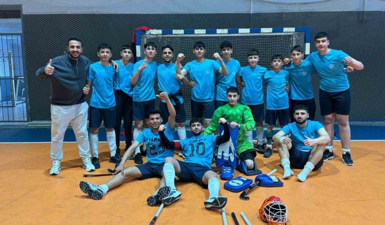 elazig-genclik-spor-kulubu-hokey-takimi-play-offlarda-ceyrek-finale-yukseldi-WiecHFeQ.jpg