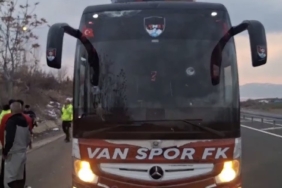 Elazığ Valisi Hatipoğlu'ndan Çıkan Olaylara İlişkin Açıklama: 3 Kişi Gözaltında elazig-valisi-hatipoglundan-aciklama-3-kisi-gozaltinda-JchNmz6m.jpg