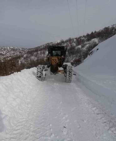 elazigda-505-koy-yolu-ulasima-kapandi-AyWD7mlu.jpg