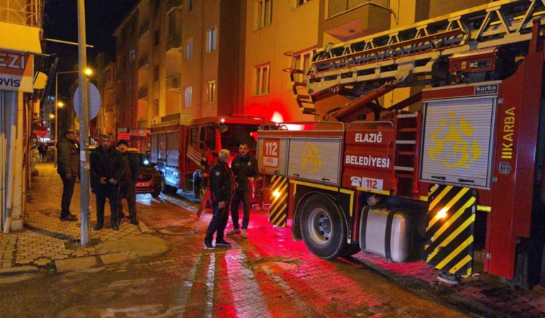 elazigda-apartman-catisinda-sobadan-kaynaklanan-duman-alarmi-U3yGPnkA.jpg