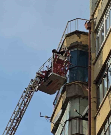 elazigda-apartmanin-dis-cephe-sivalari-dokuldu-gGNXFWR6.jpg