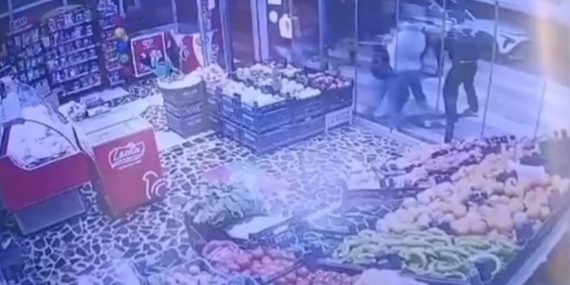Elazığ'da Bıçaklı Kavga: 1 Yaralı Elazığ’da Bıçaklı Kavga: 1 Yaralı