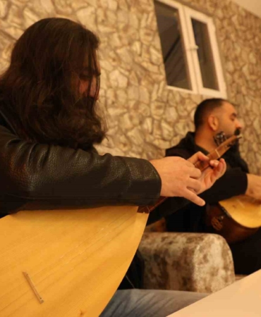 elazigda-geleneksel-muzik-ruzgari-firatin-turkusu-turk-halk-muzigi-korosu-1vwa7fr7.jpg