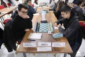 elazigda-gencler-arasi-satranc-turnuvasi-heyecani-FHBHgV3W.jpg