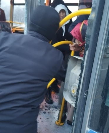elazigda-gizli-buzlanma-kazalara-neden-oldu-4-yarali-wpwFq5EG.jpg