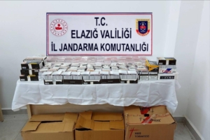 elazigda-jandarma-operasyonu-bandrolsuz-sigara-ve-ruhsatsiz-silah-ele-gecirildi-8CIuEaK9.jpg
