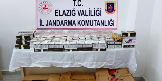 Elazığ'da Jandarma Operasyonu: Bandrolsüz Sigara ve Ruhsatsız Silah Ele Geçirildi Elazığ’da Jandarma Operasyonu: Bandrolsüz Sigara ve Ruhsatsız Silah Ele Geçirildi