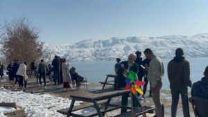 elazigda-kar-manzarasi-buyuledi-hazar-golu-ve-hazar-baba-dagina-ziyaretci-akini-8JZt1nUt.jpg
