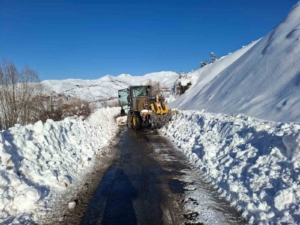 elazigda-kar-yagisi-sonrasi-yol-acma-calismalari-txb1Odz9.jpg