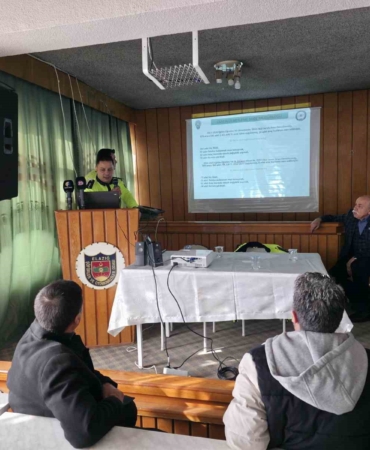 elazigda-okul-servis-soforlerine-bilgilendirme-LtdHk7mh.jpg