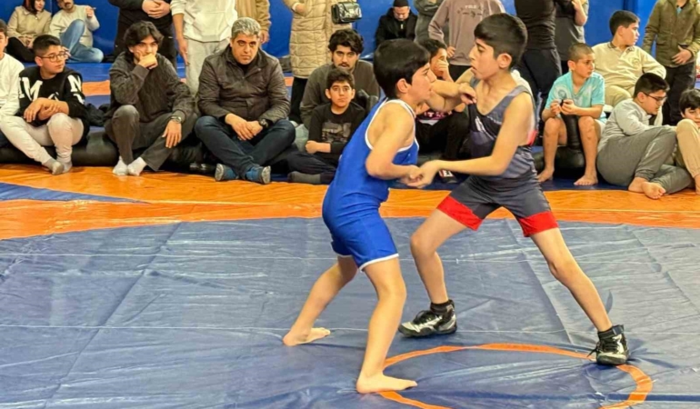 elazigda-okul-sporlari-musabakalari-basariyla-tamamlandi-5YlyM6Mj.jpg