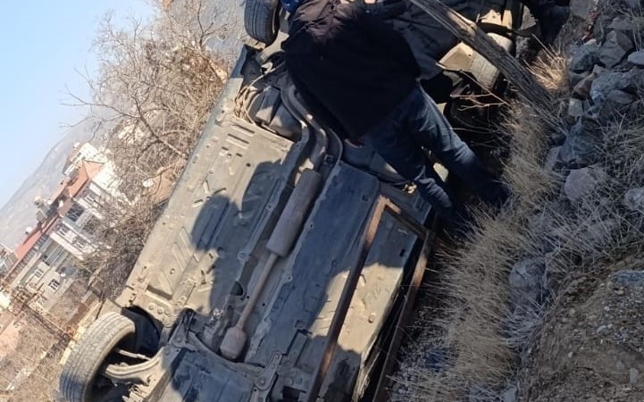 elazigda-otomobil-devrildi-F7iLgJzy.jpg