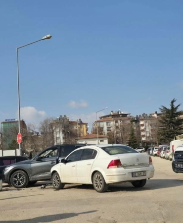 elazigda-trafik-kazasi-1-yarali-LGyJHwNa.jpg