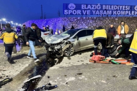 elazigda-trafik-kazasi-2si-agir-3-yarali-7t5z1MsR.jpg