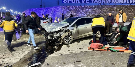 Elazığ’da Trafik Kazası: 2’si Ağır 3 Yaralı