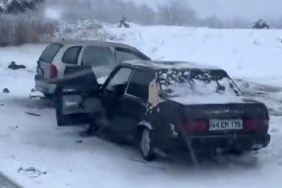 elazigda-zincirleme-trafik-kazasi-5-kisi-yaralandi-KAjGfnYp.jpg