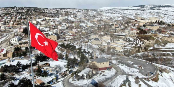Elazığ'ın Tarihi Harput Mahallesi'nde Kar Manzaraları Elazığ’ın Tarihi Harput Mahallesi’nde Kar Manzaraları