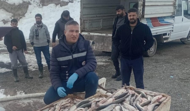 ercek-golunde-inci-kefali-avciligi-ve-surdurulebilirlik-jVMP4tBL.jpg