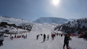 erzincanin-kadin-parasutcusu-kubra-cengizin-basarilari-ve-yamac-parasutu-etkinligi-Jl4dwQpT.jpg