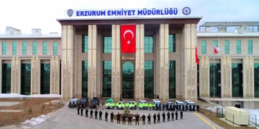 erzurum-emniyet-mudurlugu-2024-yili-narkotik-siber-gocmen-kacakciligi-ve-trafik-denetimleri-faaliyet-raporu-fjXrmKPf.jpg