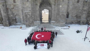 erzurumda-gelecek-biziz-projesi-ile-ogrencilere-sosyal-ve-kulturel-etkinlikler-VwLaA7Wq.jpg