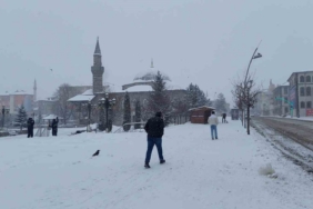 erzurumda-yogun-kar-yagisi-ve-ulasim-sorunlari-2aMbwhl9.jpg