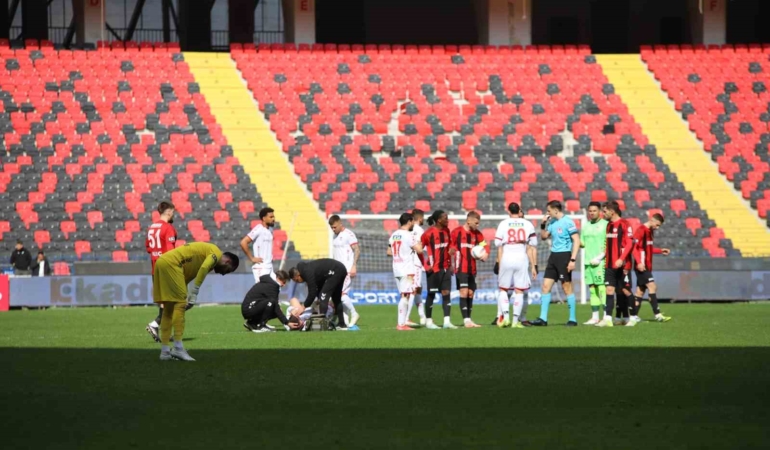 gaziantep-fk-sivasspor-mac-ozeti-1-1-esitlik-iOsdg1va.jpg