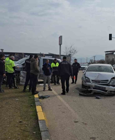 gaziantep-islahiyede-trafik-kazasi-2-yarali-QObUDPmc.jpg