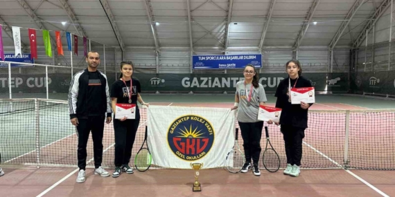 Gaziantep Kolej Vakfı Özel Okulları'ndan Spor Başarısı Gaziantep Kolej Vakfı Özel Okulları’ndan Spor Başarısı