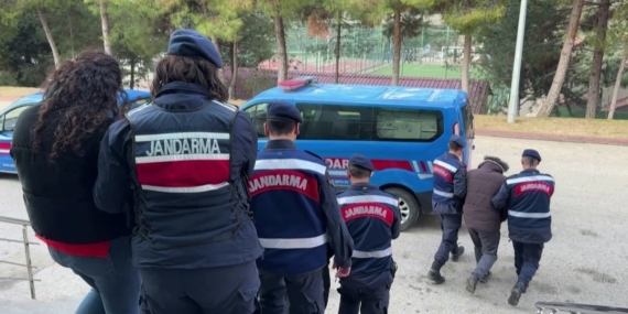 Gaziantep Merkezli Dolandırıcılık Çetesine Operasyon: 17 Milyon TL'lik Suç Geliri Gaziantep Merkezli Dolandırıcılık Çetesine Operasyon: 17 Milyon TL’lik Suç Geliri