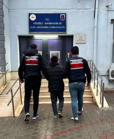 gaziantepte-13-yil-hapis-cezasi-olan-firari-sahis-yakalandi-qO1FXs1Y.jpg