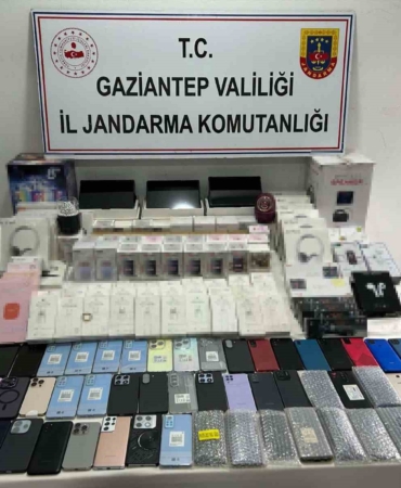 gaziantepte-3-milyon-tl-degerinde-kacak-urun-ele-gecirildi-HCME5NF1.jpg