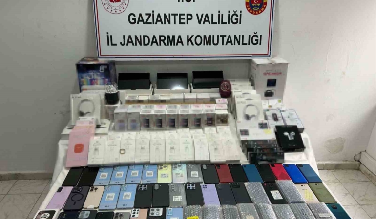 gaziantepte-3-milyon-tl-degerinde-kacak-urun-ele-gecirildi-HCME5NF1.jpg