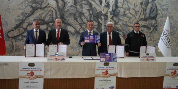 Gaziantep'te Bakkalkart Alışveriş Çeki Projesi Başlatıldı Gaziantep’te Bakkalkart Alışveriş Çeki Projesi Başlatıldı