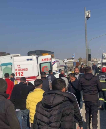 gaziantepte-trafik-kazasi-5-yarali-1CQqY2zk.jpg